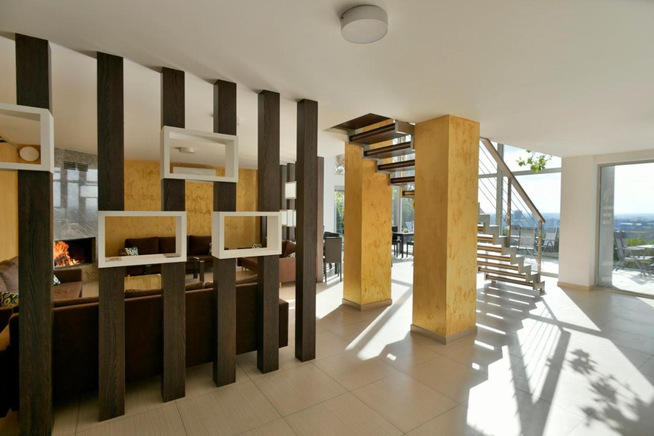 River View Apartments Hotel 브라티슬라바 외부 사진