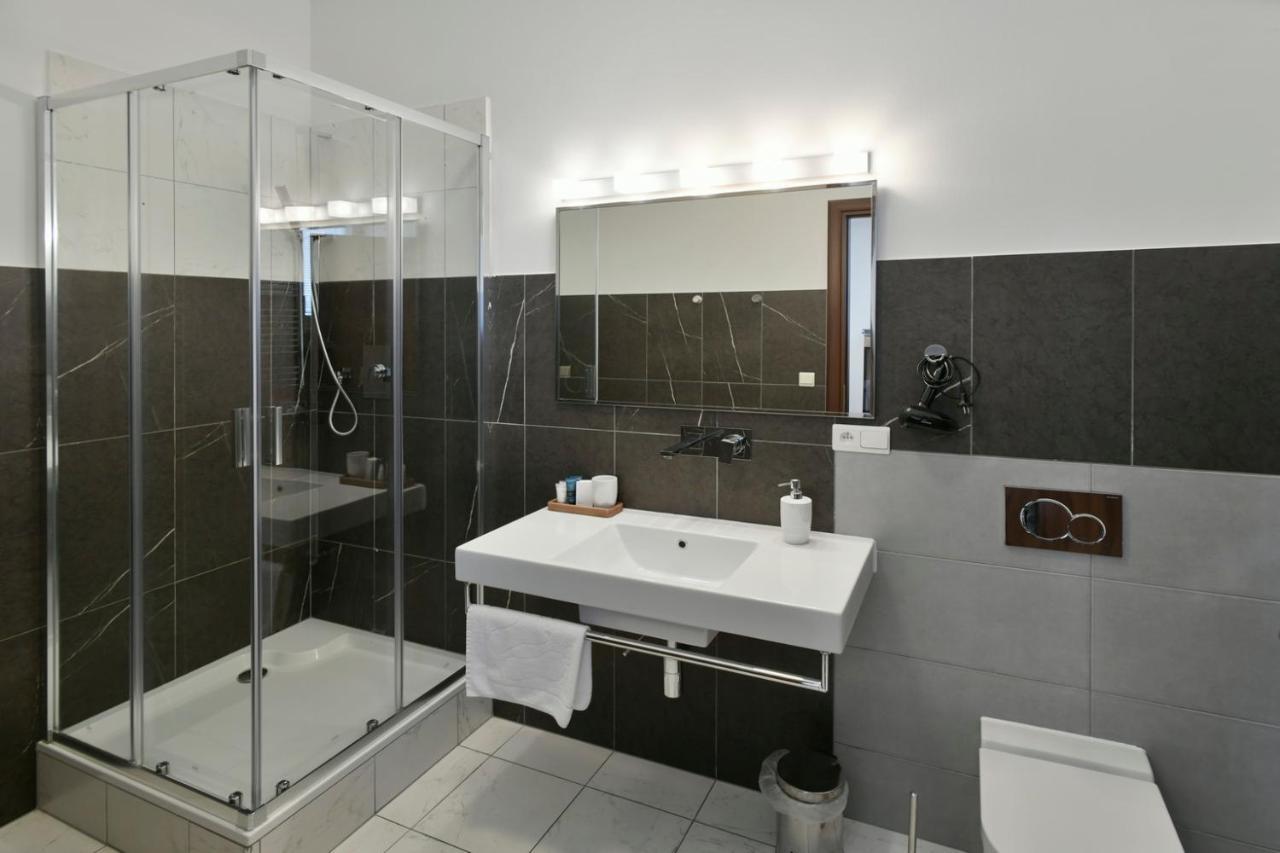River View Apartments Hotel 브라티슬라바 외부 사진