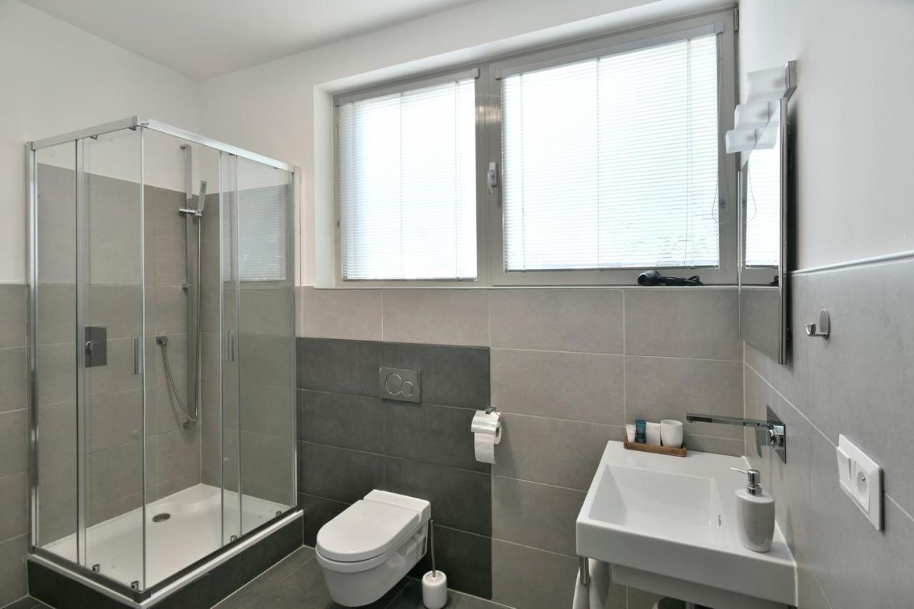 River View Apartments Hotel 브라티슬라바 외부 사진