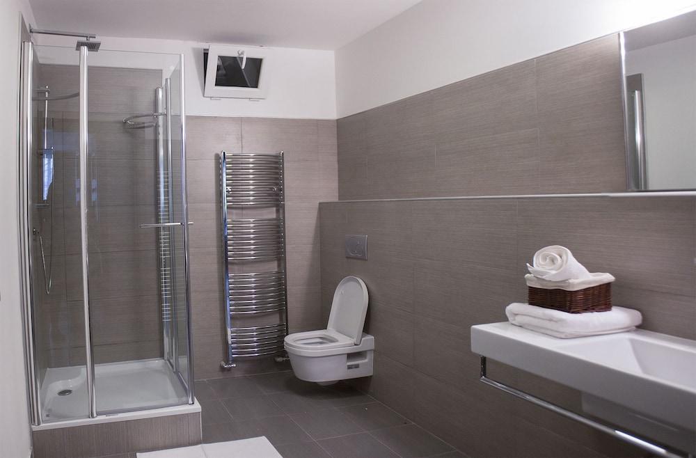 River View Apartments Hotel 브라티슬라바 외부 사진