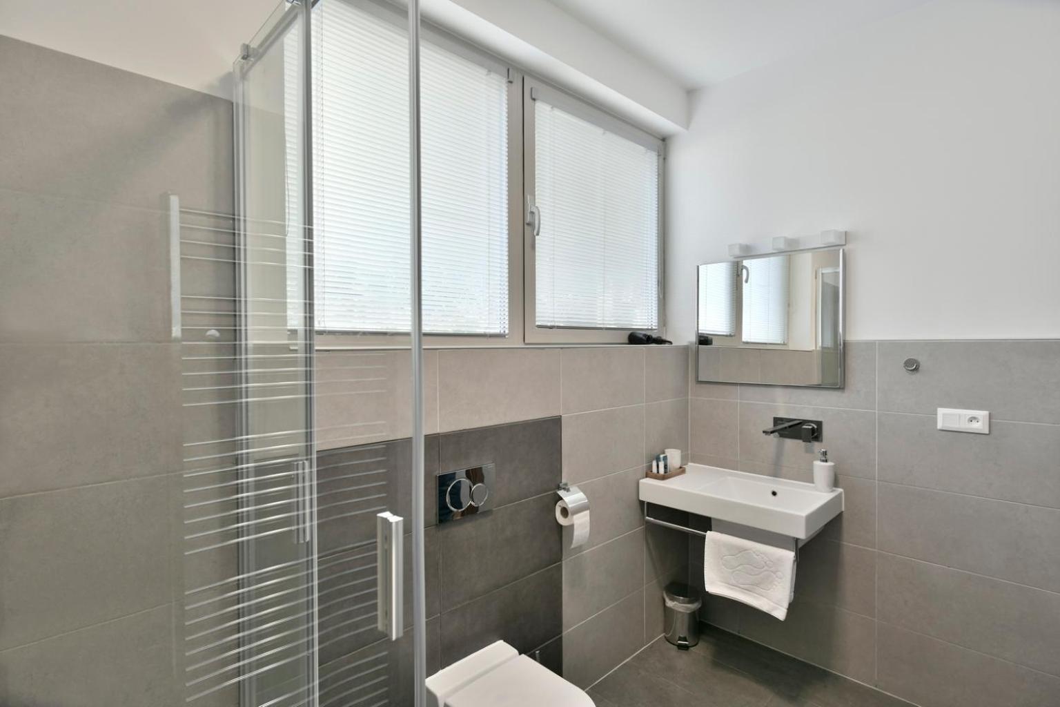 River View Apartments Hotel 브라티슬라바 외부 사진
