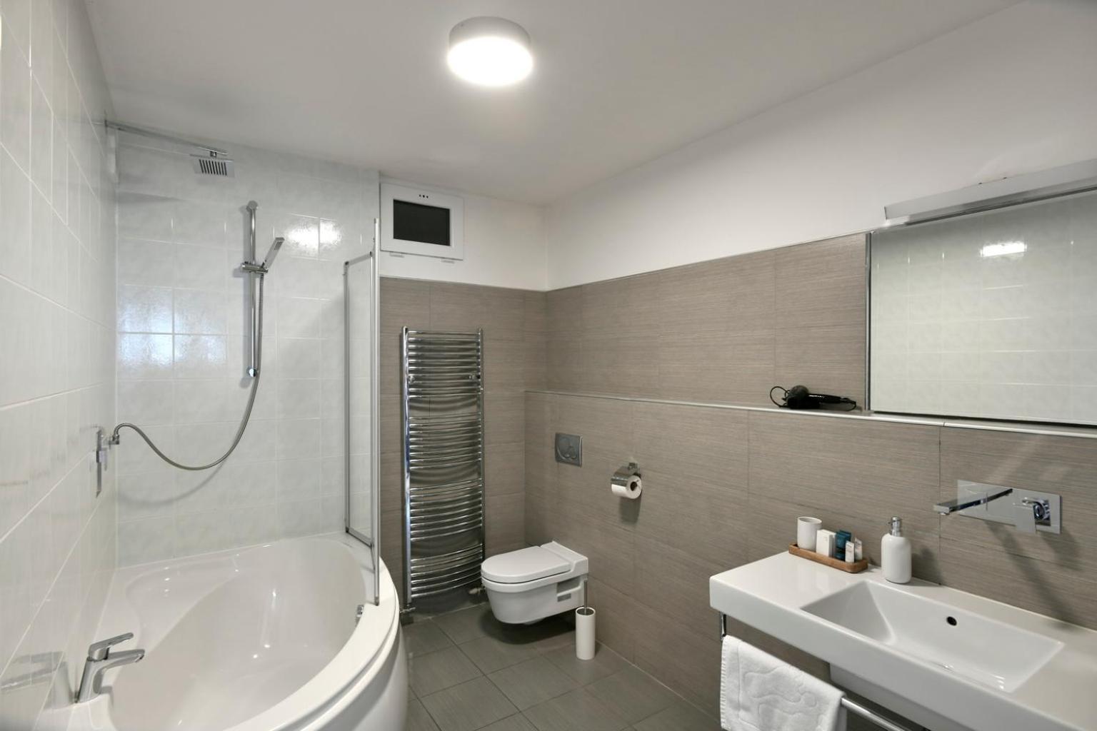 River View Apartments Hotel 브라티슬라바 객실 사진