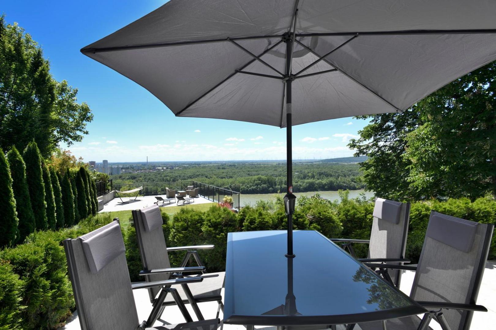 River View Apartments Hotel 브라티슬라바 외부 사진