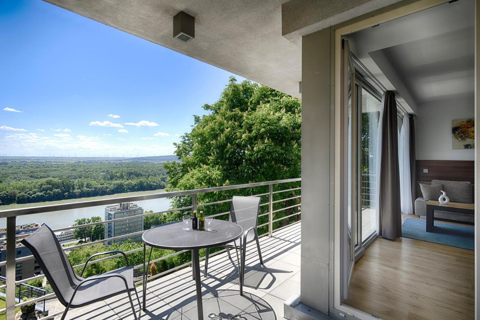River View Apartments Hotel 브라티슬라바 외부 사진