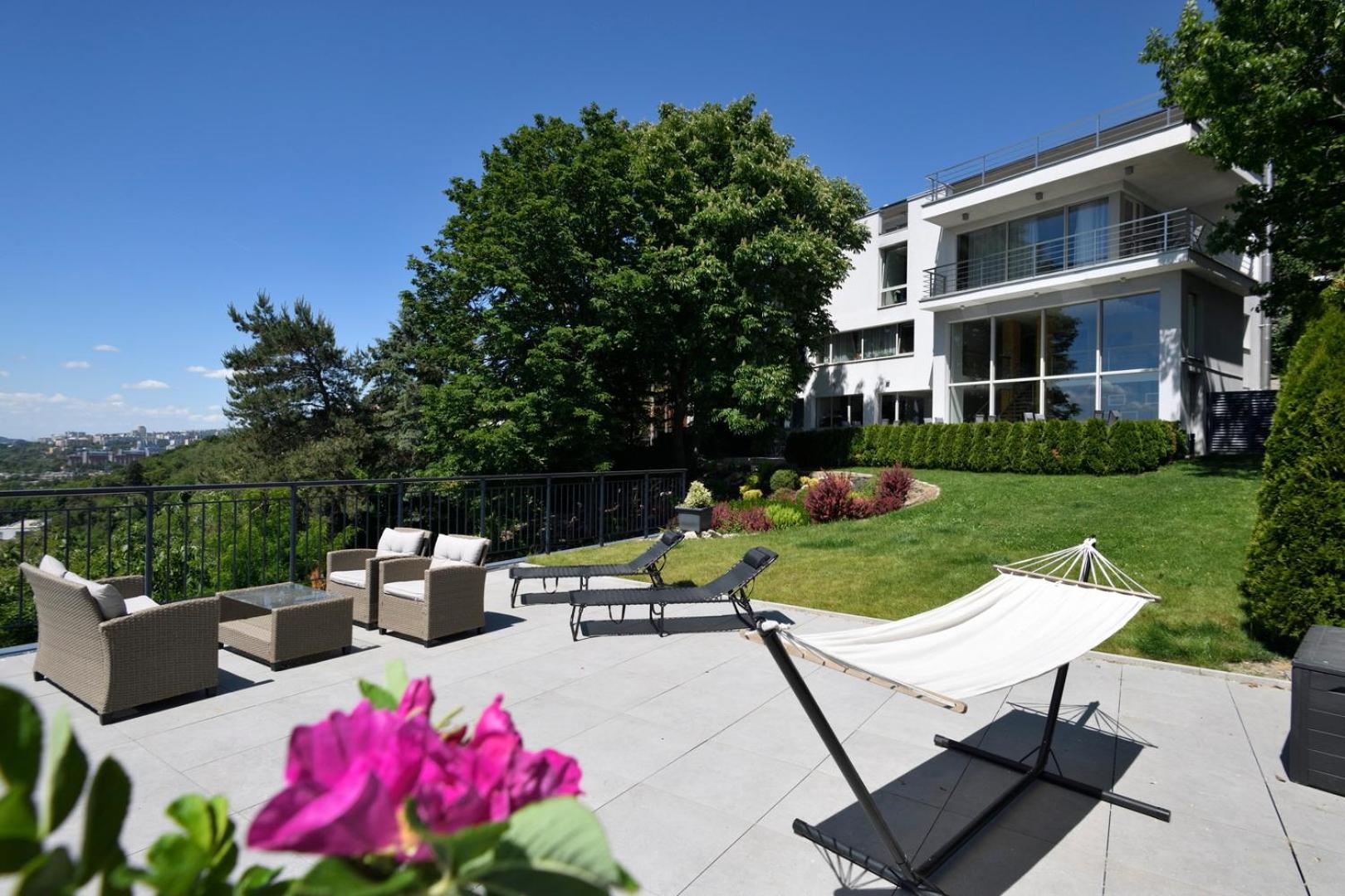 River View Apartments Hotel 브라티슬라바 외부 사진